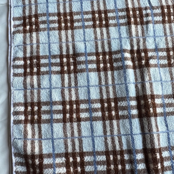 Burberry Bath Beach Towel Unused RARE Unisex - Picture 5 of 9